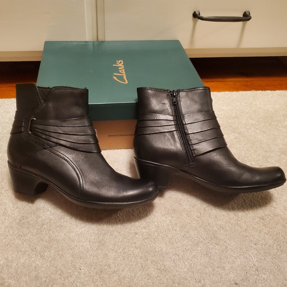 Clarks Booties - Picture 2 of 7